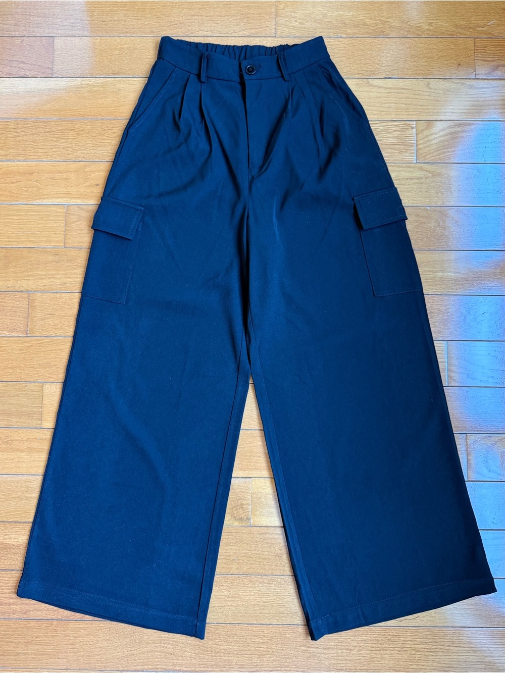Amazon Wide Leg Cargo Pants - Black - Picture 6 of 9